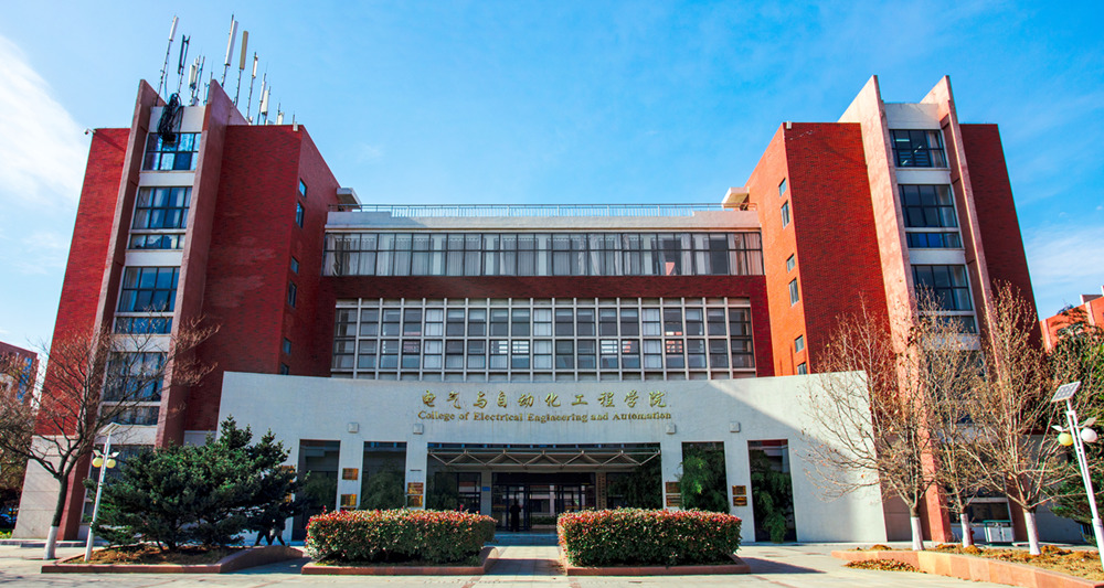 主楼魅影